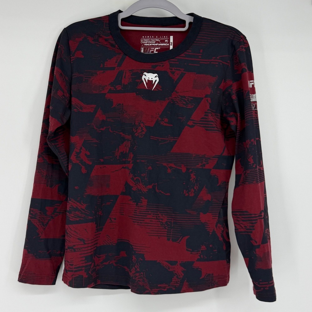 UFC Venum Performance Womens Long Sleeve Shirt Red Black Camo Graphic Size M